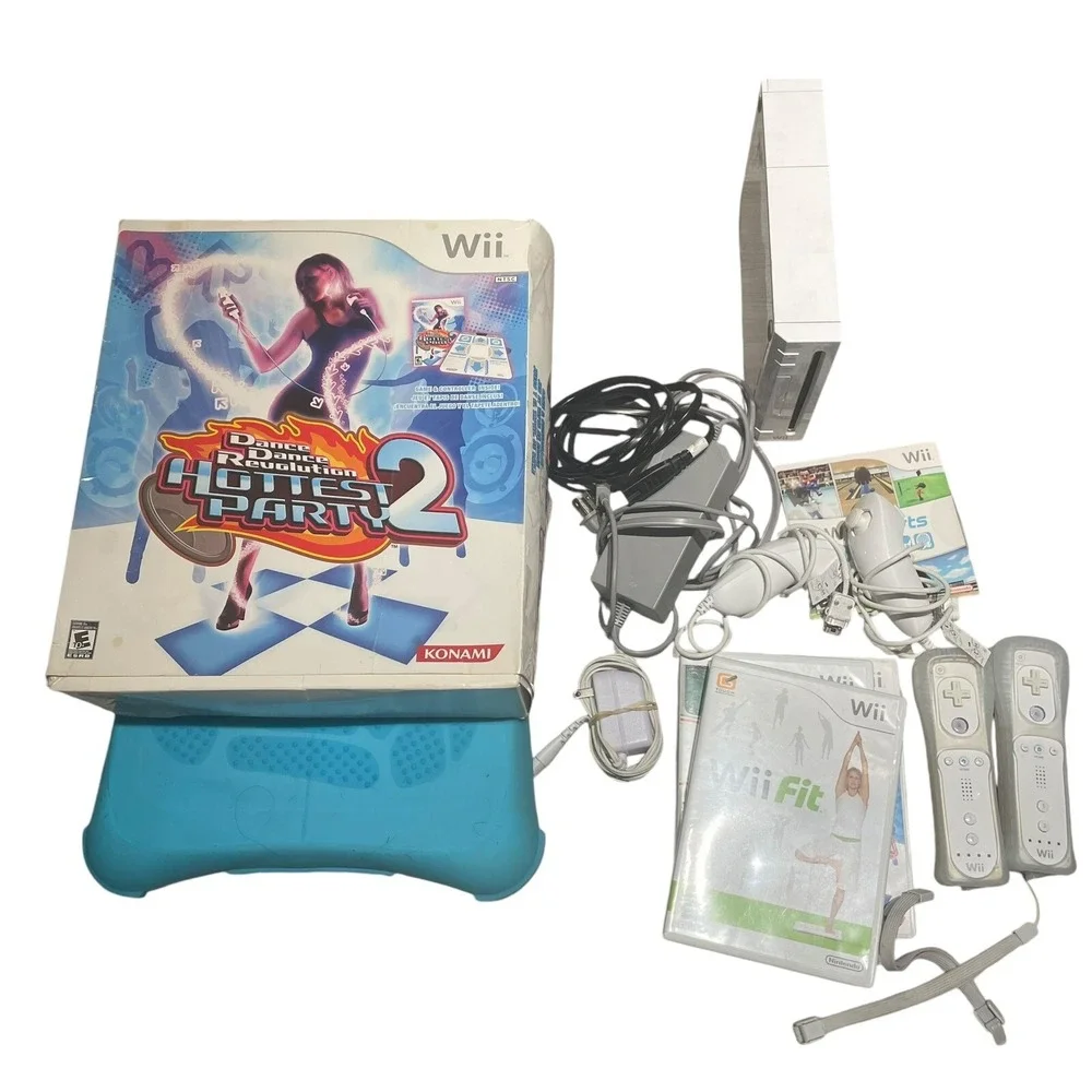 Nintendo RVL-001 Wii Console Bundle Cables Charger Bar Games Tested Working